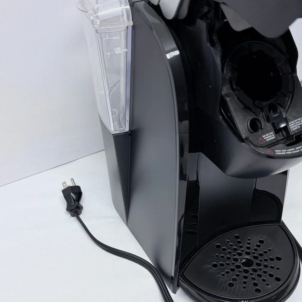 Keurig 2.0 K200 Plus Series Coffee Maker Black Single Serve K-Cup Brewer